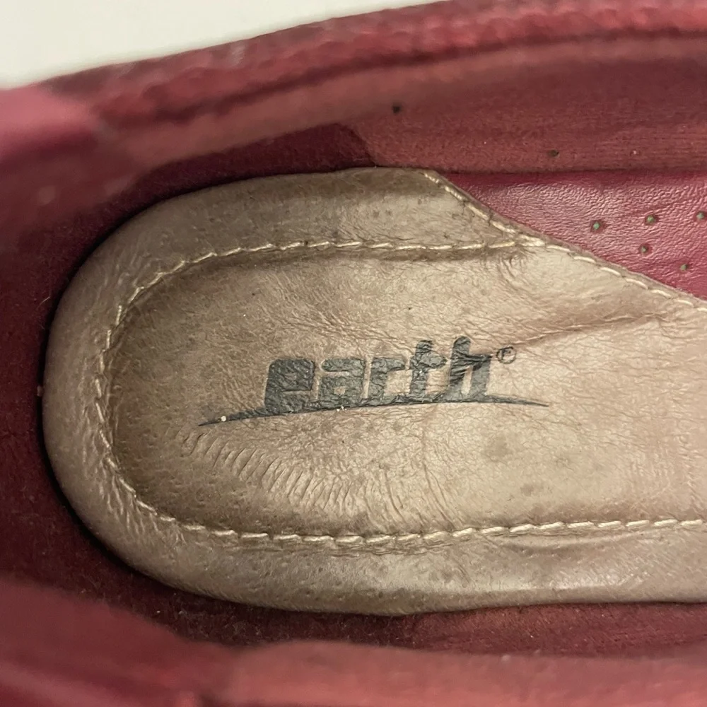 Earth Shoes • Wanderlust Rosewood Cap Toe t strap Heel Pump Red Leather • 8B - Picture 8 of 9